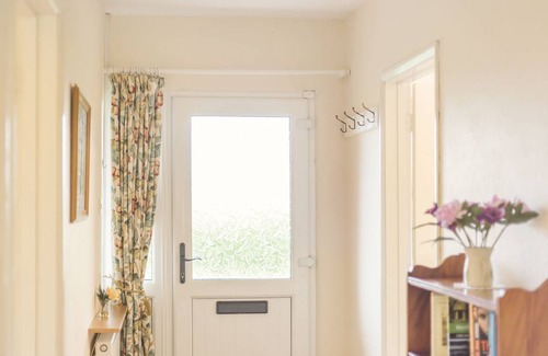 Leominster Cottage | Cabin ∙ 3 bedrooms ∙ 5 guests