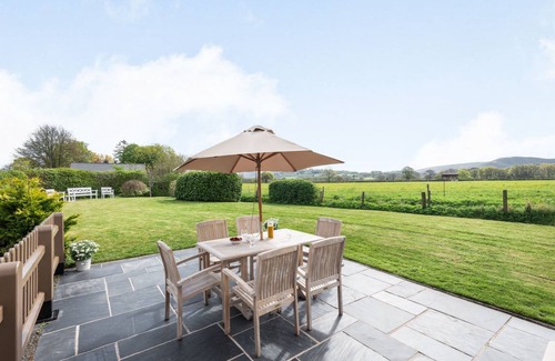 Abercraf Cottage | Cabin ∙ 3 bedrooms ∙ 5 guests