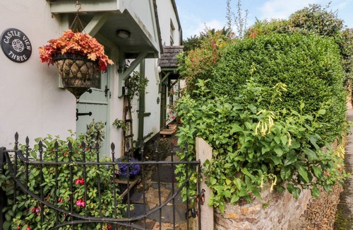 Dunster Cottage | Cabin ∙ 3 bedrooms ∙ 5 guests