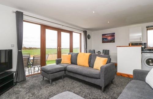 Brean Cottage | Cabin ∙ 3 bedrooms ∙ 6 guests