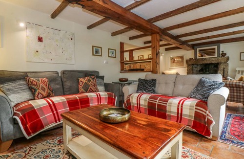 Mabe Cottage | Cabin ∙ 3 bedrooms ∙ 6 guests