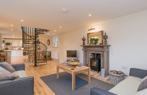 Brampton Cottage | Cabin ∙ 3 bedrooms ∙ 6 guests