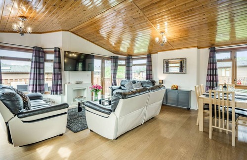 South Lakeland Leisure Village Cottage | Cabin ∙ 3 bedrooms ∙ 6 guests