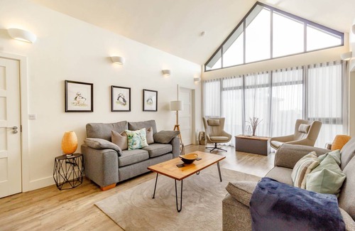 Bamburgh Cottage | Cabin ∙ 3 bedrooms ∙ 6 guests