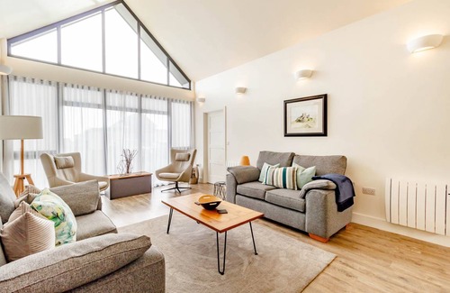 Bamburgh Cottage | Cabin ∙ 3 bedrooms ∙ 6 guests