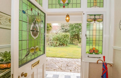 Boscombe Cottage | Cabin ∙ 3 bedrooms ∙ 6 guests