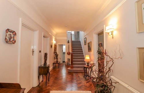 Boscombe Cottage | Cabin ∙ 3 bedrooms ∙ 6 guests