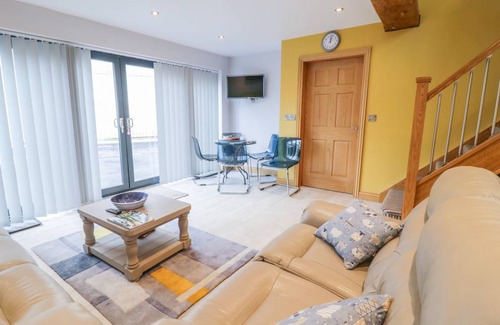 Caersws Cottage | Cabin ∙ 3 bedrooms ∙ 6 guests