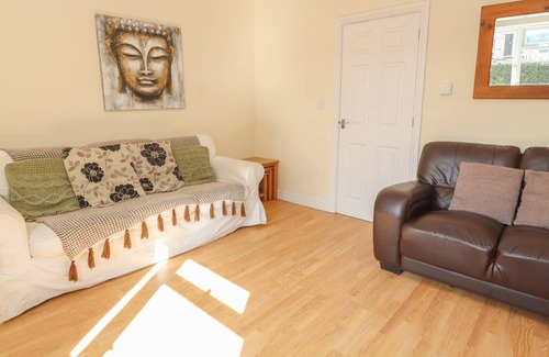 Cheshire West and Chester Cottage | Cabin ∙ 3 bedrooms ∙ 6 guests