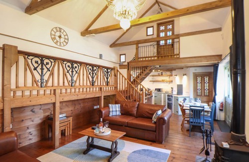 Mullion Cottage | Cabin ∙ 3 bedrooms ∙ 6 guests