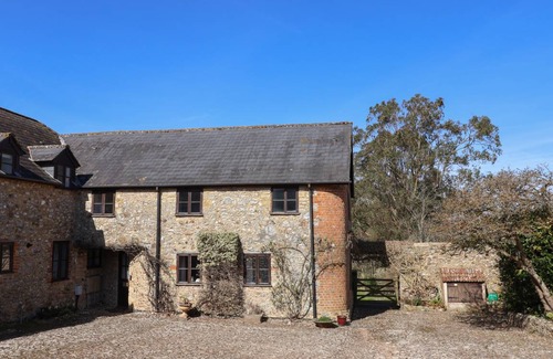 Axminster Cottage | Cabin ∙ 3 bedrooms ∙ 6 guests