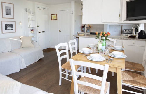 Salcombe Cottage | Cabin ∙ 3 bedrooms ∙ 6 guests