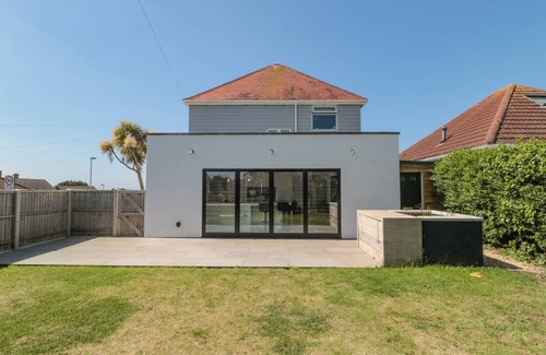 Weymouth Cottage | Cabin ∙ 3 bedrooms ∙ 6 guests