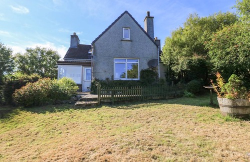 Lewis and Harris Cottage | Cabin ∙ 3 bedrooms ∙ 6 guests
