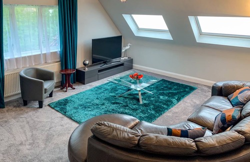 Canford Cliffs Cottage | Cabin ∙ 3 bedrooms ∙ 6 guests