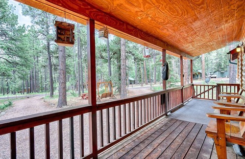 Greer Cabin | Cabin ∙ 3 bedrooms ∙ 6 guests
