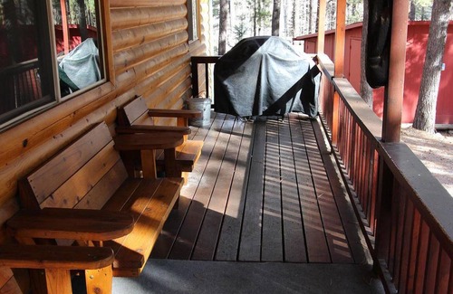 Greer Cabin | Cabin ∙ 3 bedrooms ∙ 6 guests