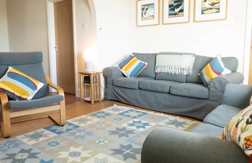 St Brides Cottage | Cabin ∙ 3 bedrooms ∙ 6 guests