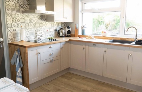 St Brides Cottage | Cabin ∙ 3 bedrooms ∙ 6 guests