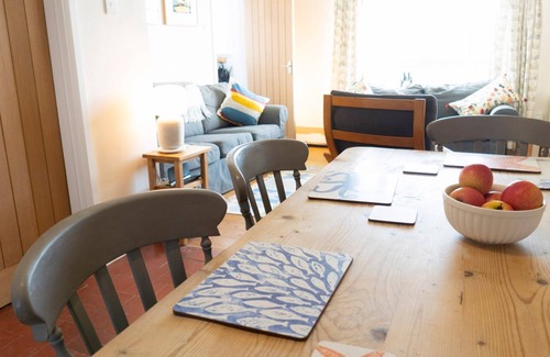 St Brides Cottage | Cabin ∙ 3 bedrooms ∙ 6 guests