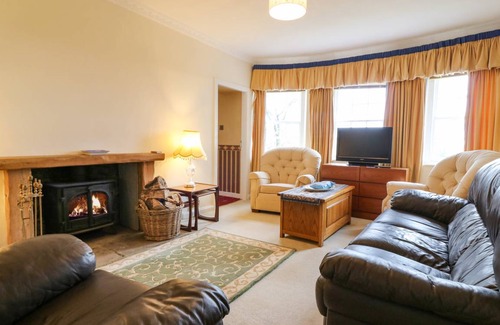 Kirriemuir Cottage | Cabin ∙ 3 bedrooms ∙ 6 guests