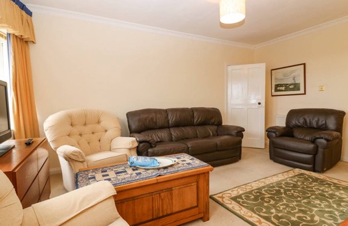 Kirriemuir Cottage | Cabin ∙ 3 bedrooms ∙ 6 guests