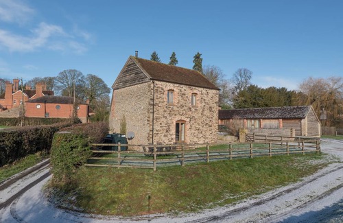 Caynham Cottage | Cabin ∙ 3 bedrooms ∙ 7 guests