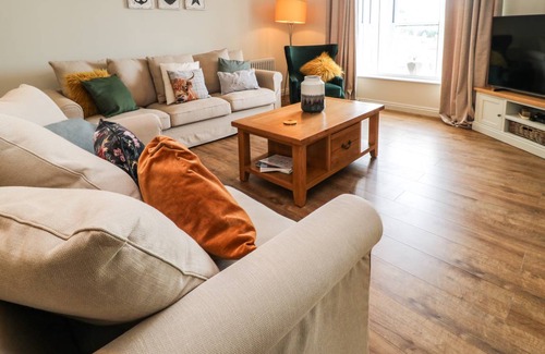 Portland Cottage | Cabin ∙ 3 bedrooms ∙ 7 guests