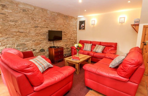 Weem Cottage | Cabin ∙ 3 bedrooms ∙ 7 guests