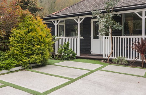Seaton Cottage | Cabin ∙ 3 bedrooms ∙ 8 guests