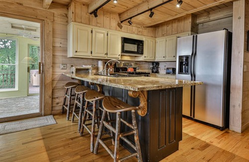 Walnut Mountain Cabin | Cabin ∙ 3 bedrooms ∙ 8 guests
