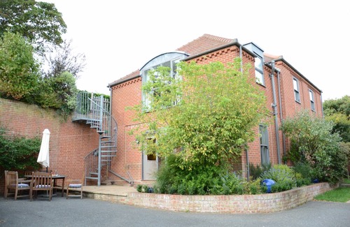 Aldeburgh Cottage | Cabin ∙ 3 bedrooms ∙ 6 guests