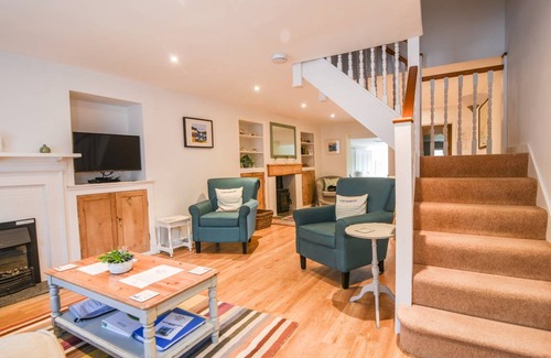 Charmouth Cottage | Cabin ∙ 3 bedrooms ∙ 6 guests