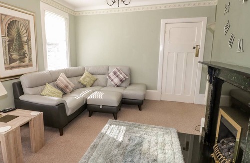 Colwyn Bay Cottage | Cabin ∙ 3 bedrooms ∙ 6 guests
