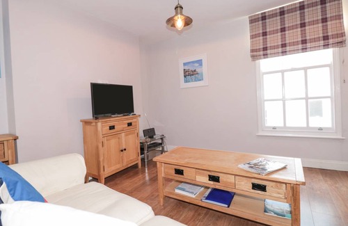Dartmouth Cottage | Cabin ∙ 3 bedrooms ∙ 6 guests