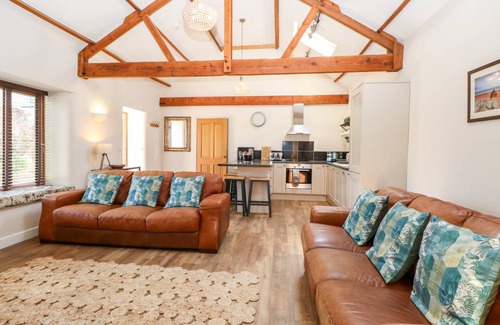 Felmingham Cottage | Cabin ∙ 3 bedrooms ∙ 6 guests