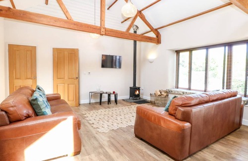 Felmingham Cottage | Cabin ∙ 3 bedrooms ∙ 6 guests