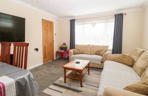 Malltraeth Cottage | Cabin ∙ 3 bedrooms ∙ 5 guests