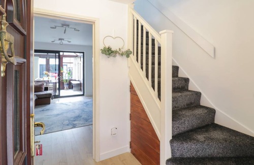 Colchester Cottage | Cabin ∙ 3 bedrooms ∙ 4 guests