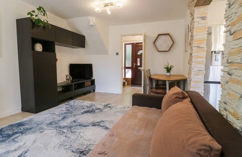 Colchester Cottage | Cabin ∙ 3 bedrooms ∙ 4 guests
