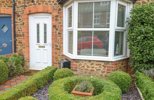 Hunstanton Cottage | Cabin ∙ 3 bedrooms ∙ 5 guests