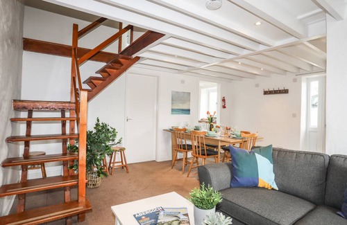 Llanengan Cottage | Cabin ∙ 3 bedrooms ∙ 7 guests