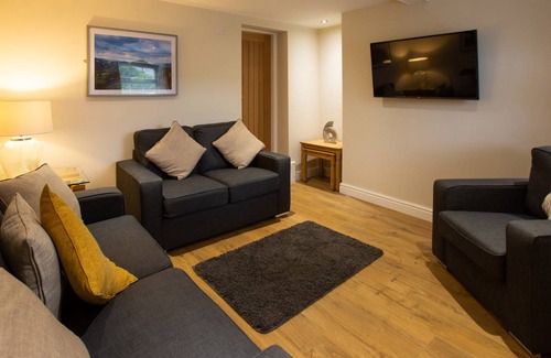 Llangollen Cottage | Cabin ∙ 3 bedrooms ∙ 6 guests