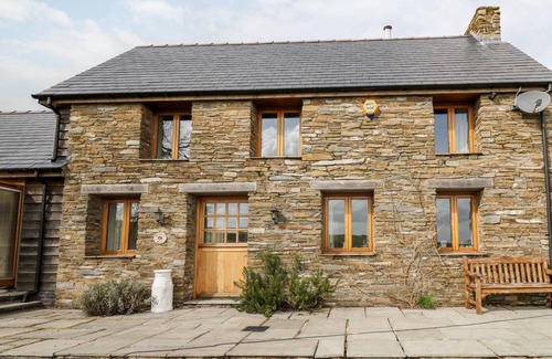 Llangunllo Cottage | Cabin ∙ 3 bedrooms ∙ 6 guests