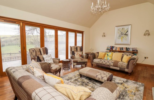 Llangunllo Cottage | Cabin ∙ 3 bedrooms ∙ 6 guests