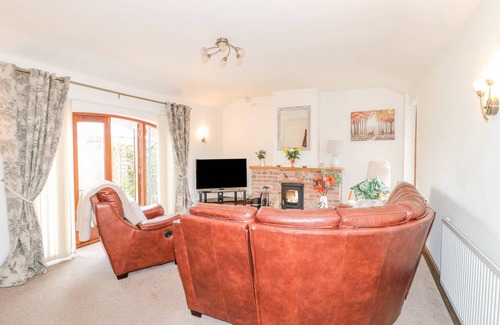 Ilkeston Cottage | Cabin ∙ 3 bedrooms ∙ 5 guests