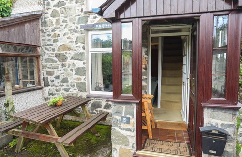 Bangor Cottage | Cabin ∙ 3 bedrooms ∙ 4 guests