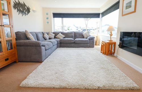 Rhosneigr Cottage | Cabin ∙ 3 bedrooms ∙ 6 guests