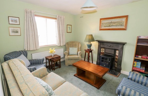 Gloucester Cottage | Cabin ∙ 3 bedrooms ∙ 6 guests