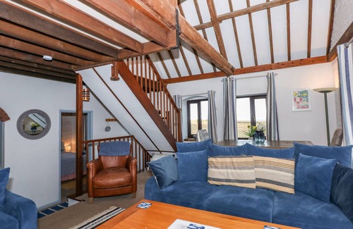 Weybourne Cottage | Cabin ∙ 3 bedrooms ∙ 6 guests
